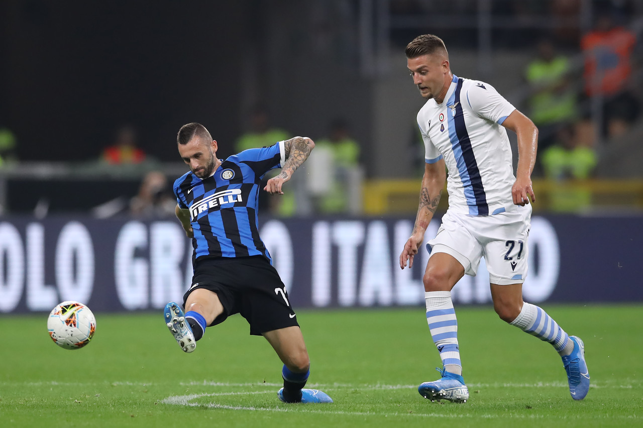 电竞选手签约国际顶级战队新闻