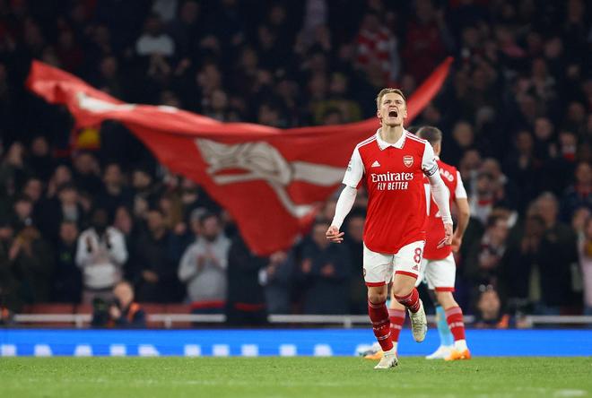 观战台：纽卡火拼曼城+蓝军死磕枪手 皇马巴萨战国王杯