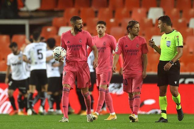 里贝里：拜仁有机会再度成为三冠王，戈雷茨卡选择意甲更为理智